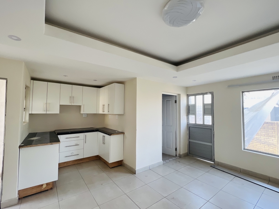 To Let 2 Bedroom Property for Rent in Amalinda Eastern Cape